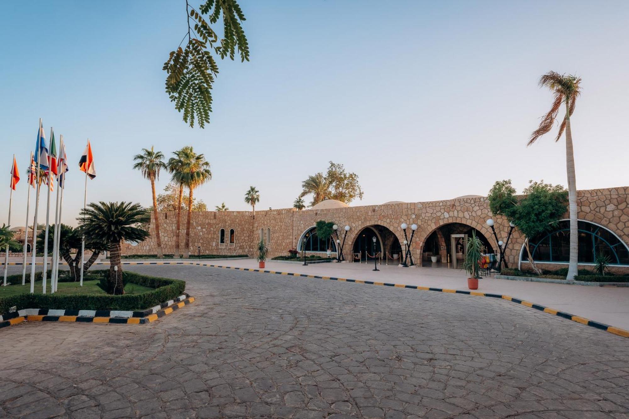 Seti Abu Simbel Lake Resort Kültér fotó